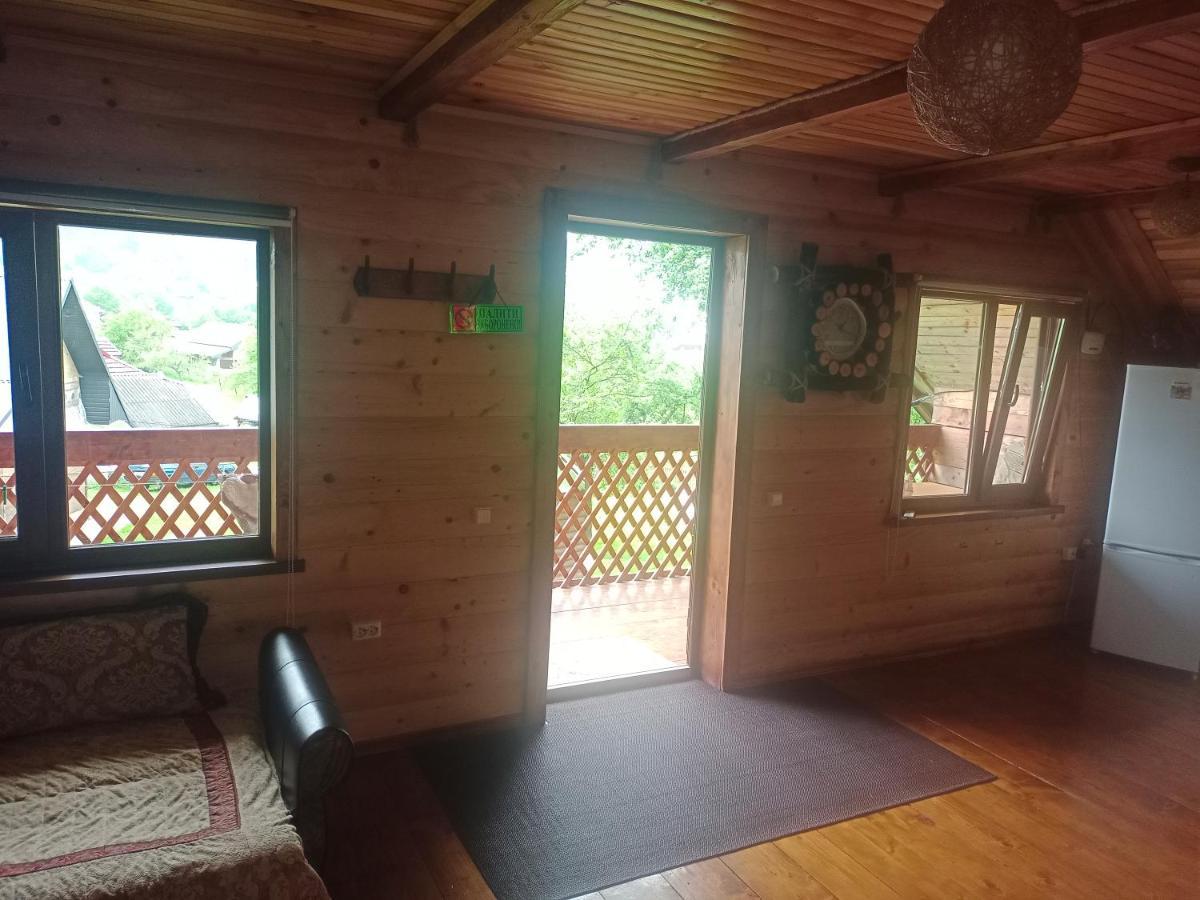 Під Горою Villa Sheshory Exteriör bild