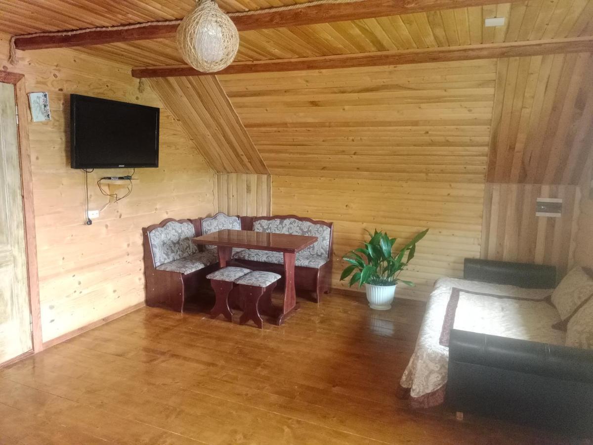 Під Горою Villa Sheshory Exteriör bild
