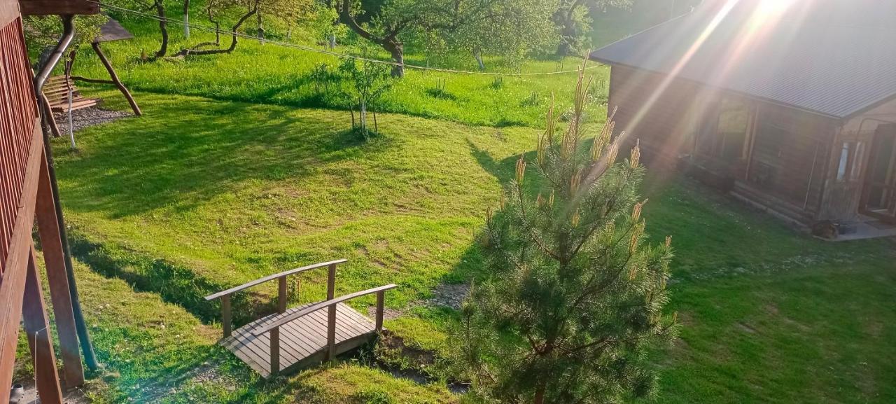 Під Горою Villa Sheshory Exteriör bild