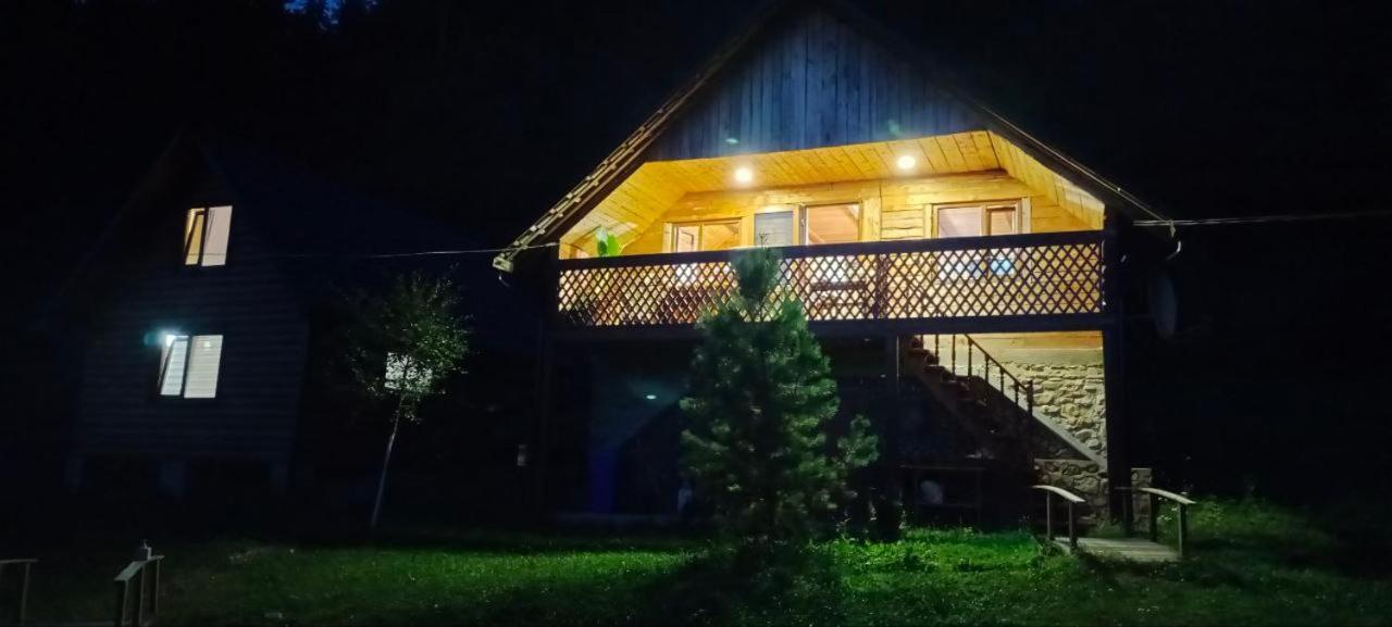 Під Горою Villa Sheshory Exteriör bild